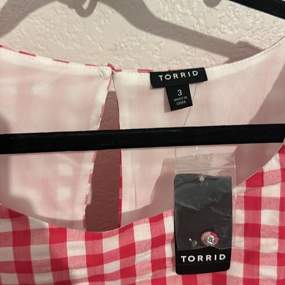 Dress - Picture 4 of 4